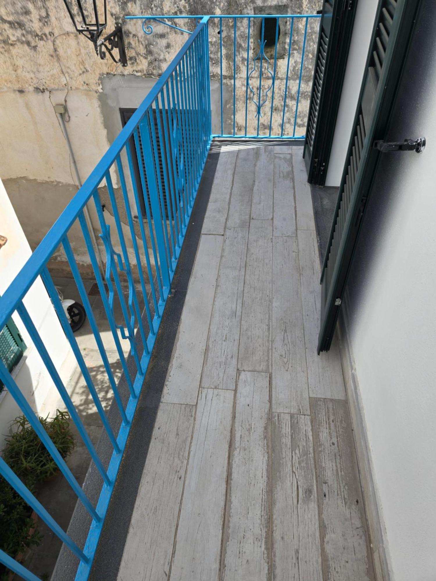 La Casa Di Giuliana Primo Piano Con Balcone Vila Ísquia Exterior foto